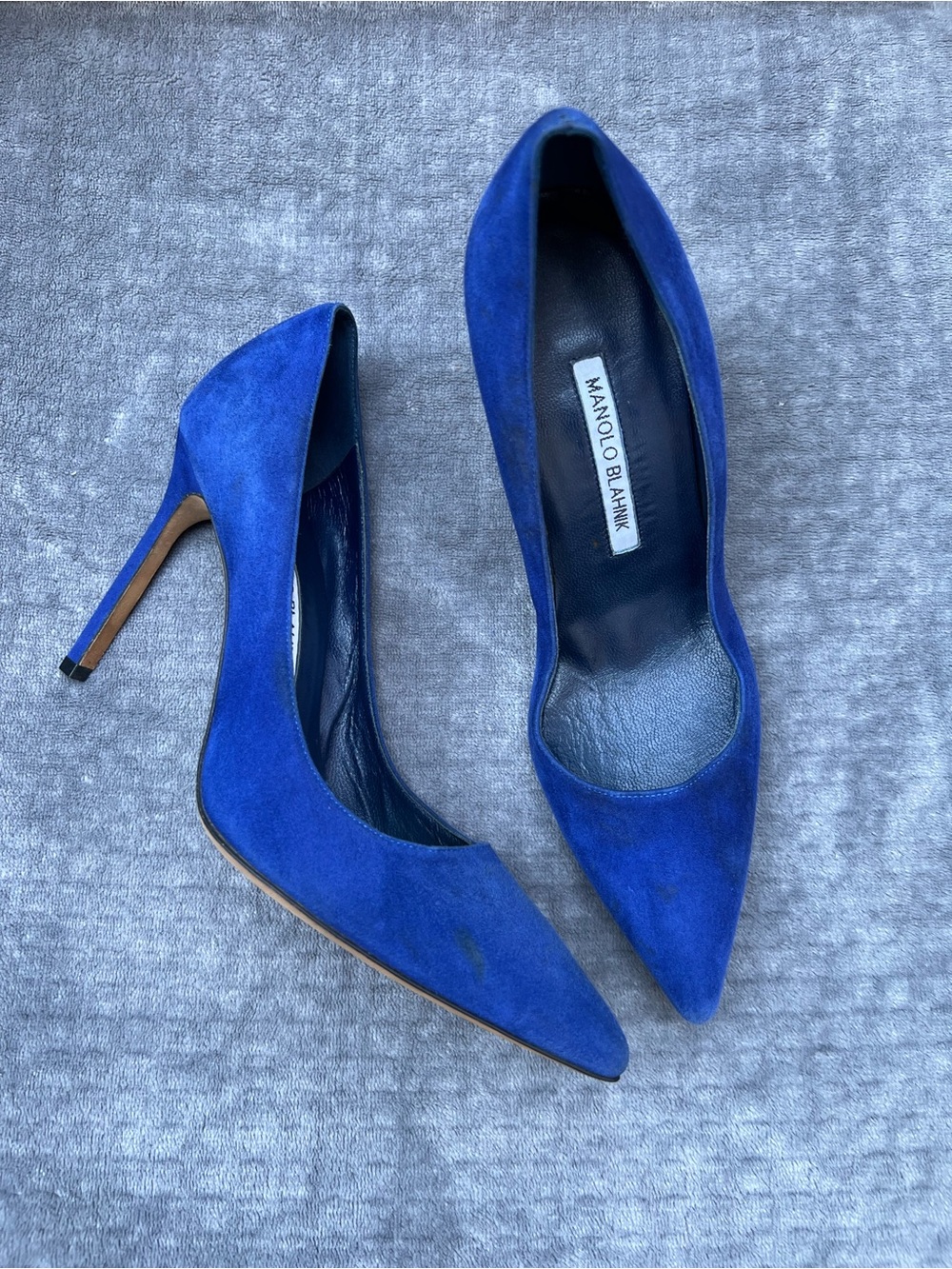 Manolo Blahnik Heels Sz 37.5 US 7 Blue Suede STAINED